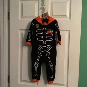 Halloween 2 piece set NWT